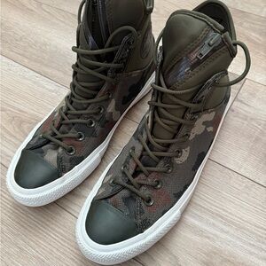 NWOT Converse Men's Camo Sneaker Size 9.5